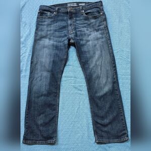 Signature Levi Straigh Leg Blue Jeans with Natural Fading 1